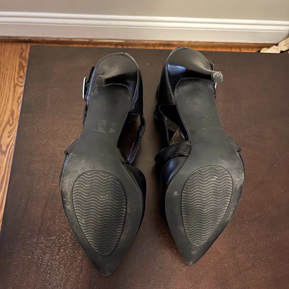 Michael Black Cross Strap Heels 7 - Picture 3 of 3